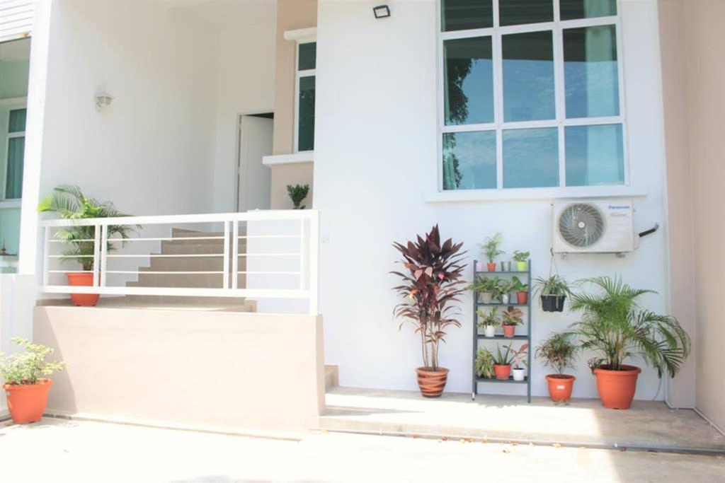 New Seaview Cozy Modern Beach House 丹绒武雅 外观 照片